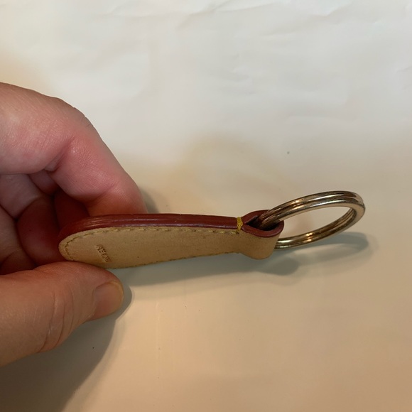 Dooney & Bourke Key Fob, Key Ring, Leather, GUC, Tan, Features the duck profile - Picture 4 of 12